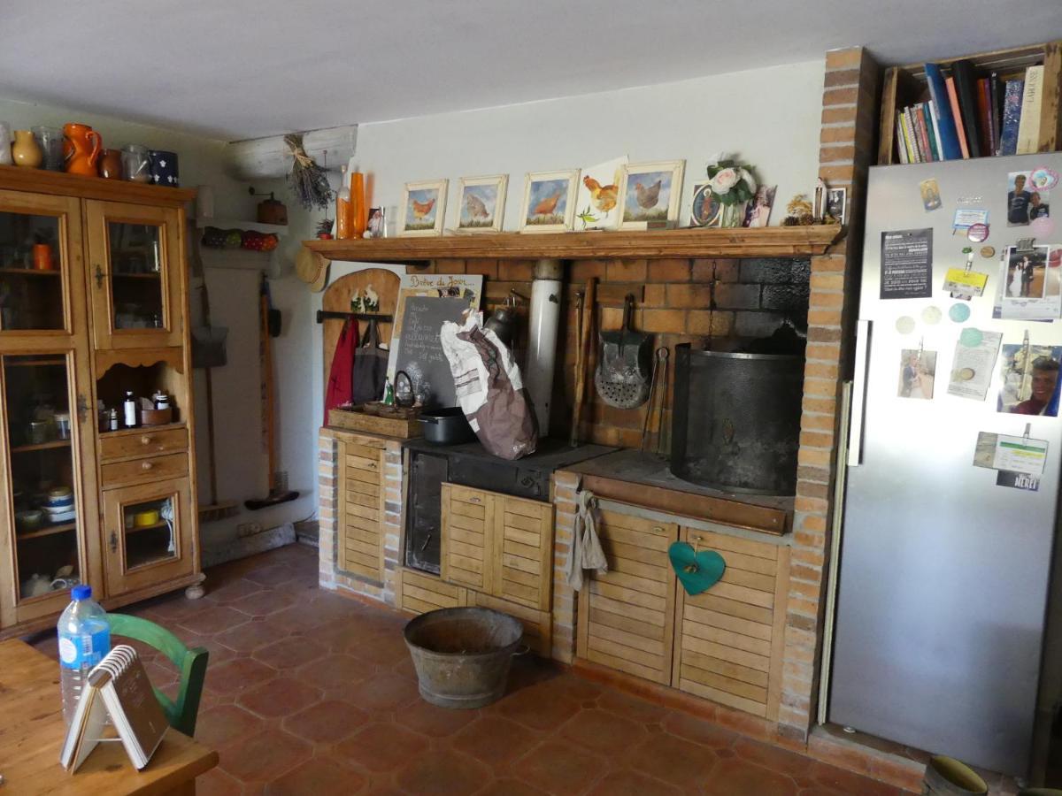 Le Charme D'Une Vieille Bastide Provencale Sollies Pont Exterior photo